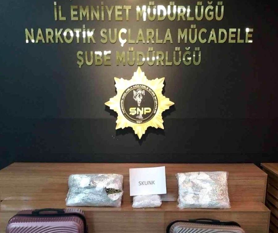 Uyuşturucu operasyonunda 3 gözaltı