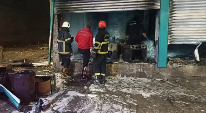 Şanlıurfa bir iş yerinde yangın çıktı!