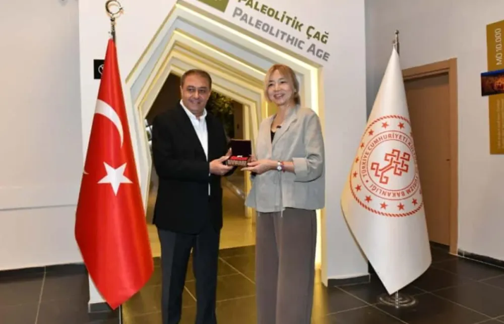 Japon Sanatçı Tomoko Yamaguchi, Şanlıurfa Arkeoloji Müzesi’ni ziyaret etti