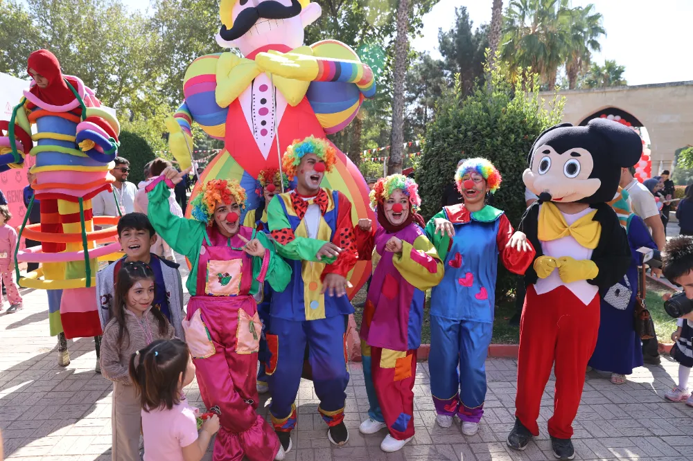 Şanlıurfa’da 2 gün sürecek çocuk ve gençlik şöleni coşkuyla başladı