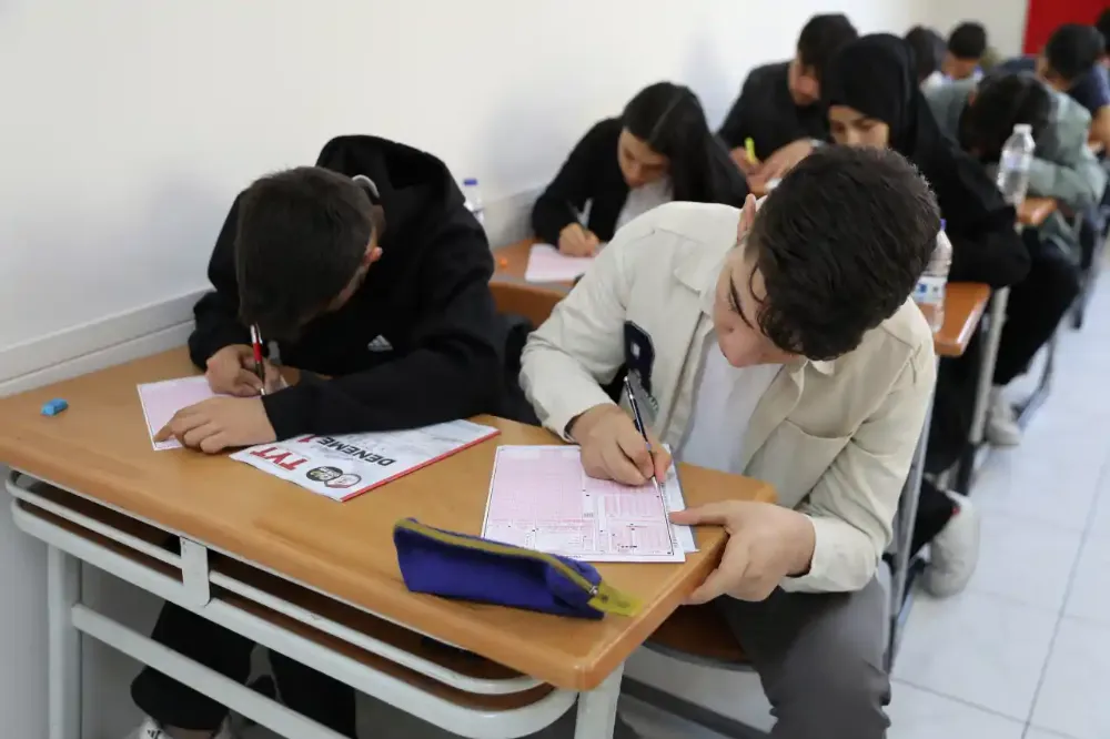 Haliliye’de Türkiye geneli deneme sınavı yapıldı