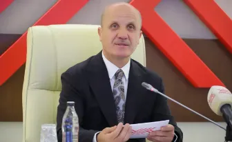 Üniversite öğrencilerine 3 yılda mezun olma imkanı!