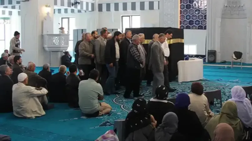 Şanlıurfa’da hacı adaylarına Kâbe maketiyle tavaf provası yapıldı