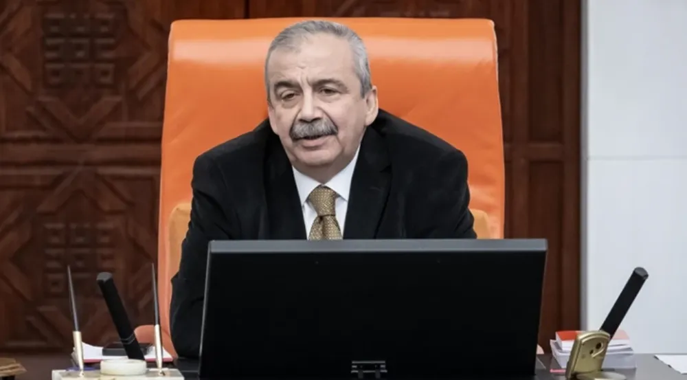 Sırrı Süreyya Önder hayatını kaybetti