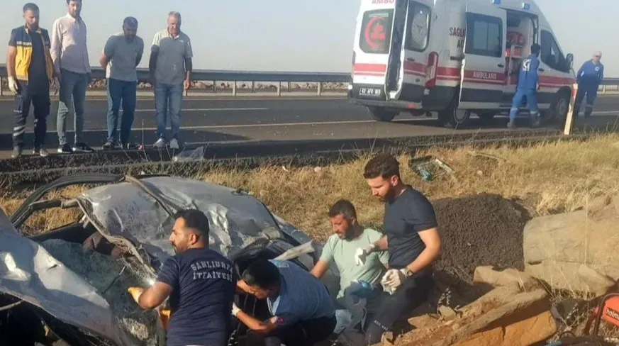 Şanlıurfa-Diyarbakır karayolunda kaza meydana geldi, 2 ölü, 3 yaralı!