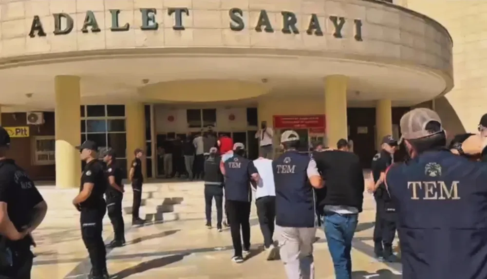 Şanlıurfa merkezli DEAŞ operasyonunda 10 şüpheli tutuklandı