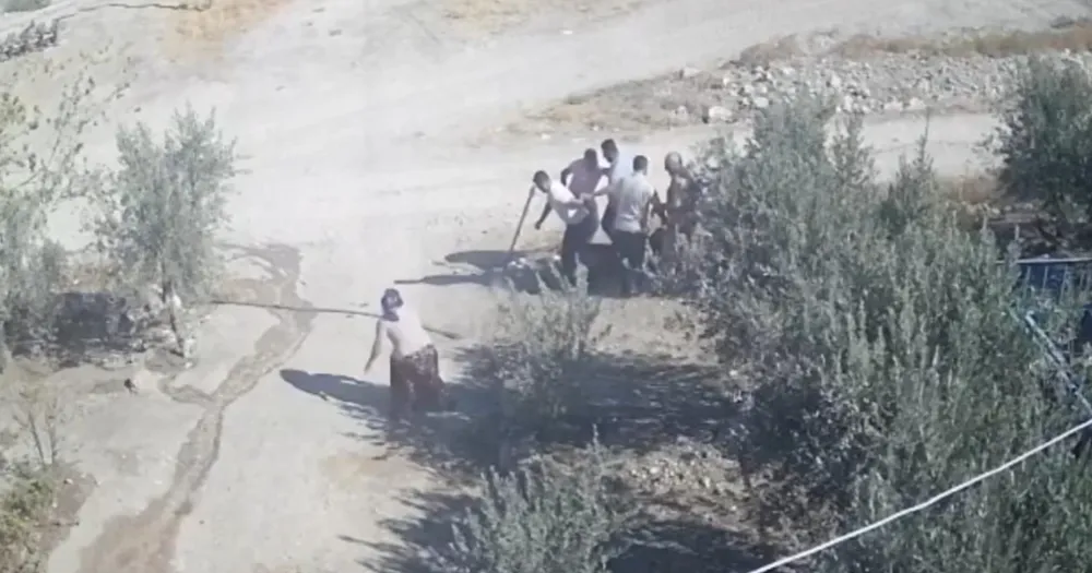 Şanlıurfa’da baygın adamı taş ve silah kabzası ile vuran kardeşler tutuklandı